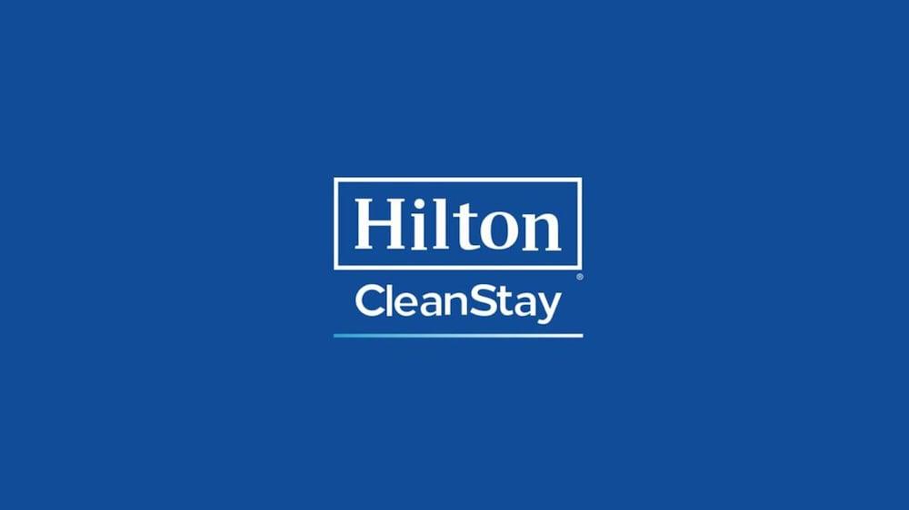 Hilton Garden Inn Kitchener/Кеймбридж Екстериор снимка