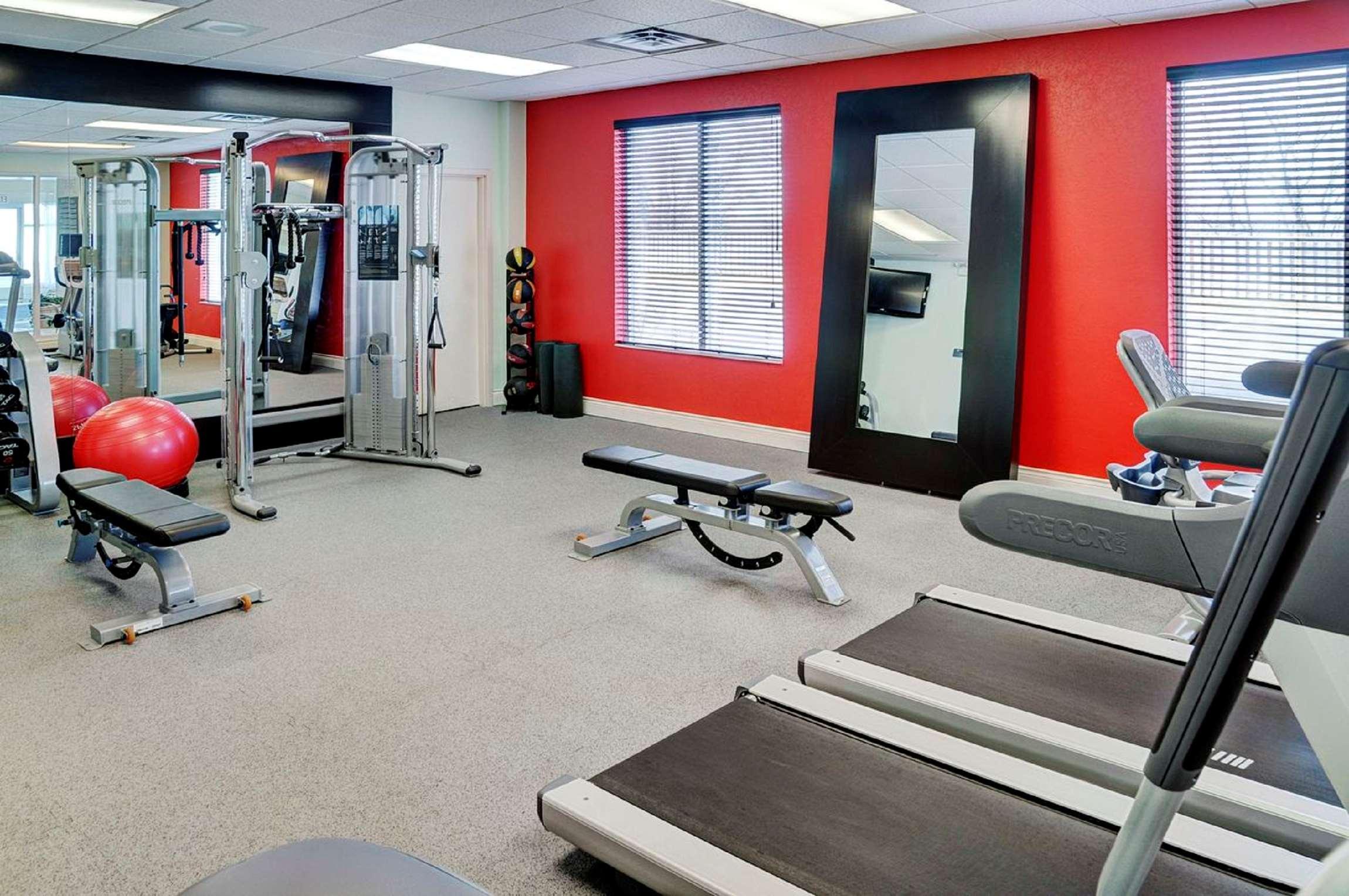 Hilton Garden Inn Kitchener/Кеймбридж Екстериор снимка