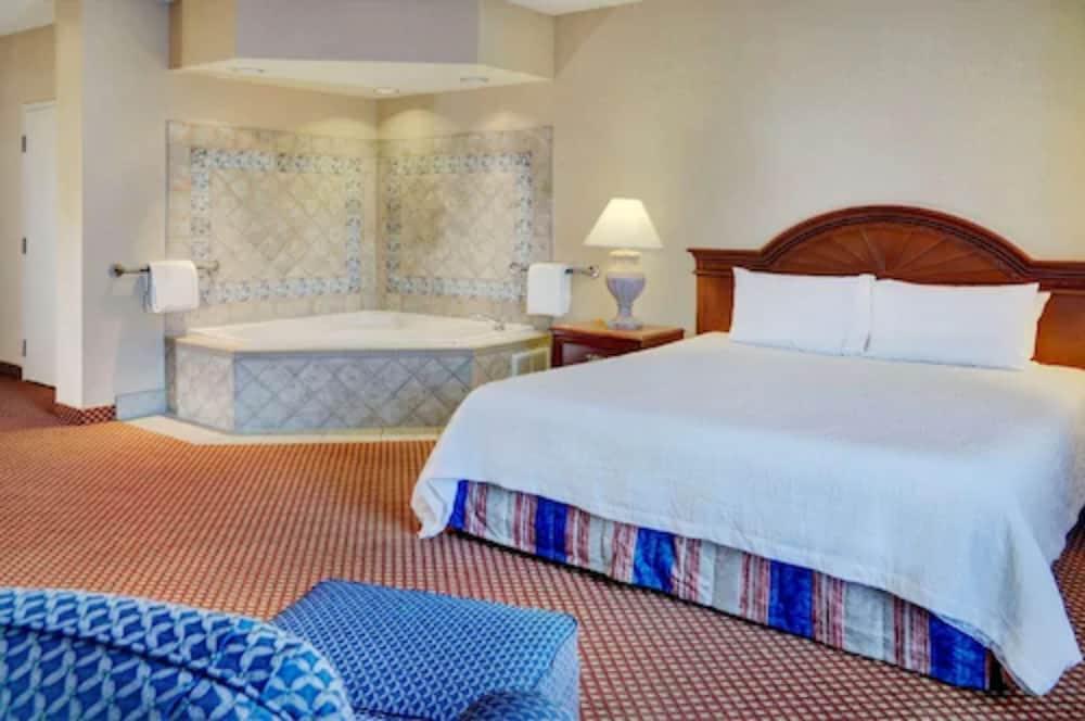Hilton Garden Inn Kitchener/Кеймбридж Екстериор снимка