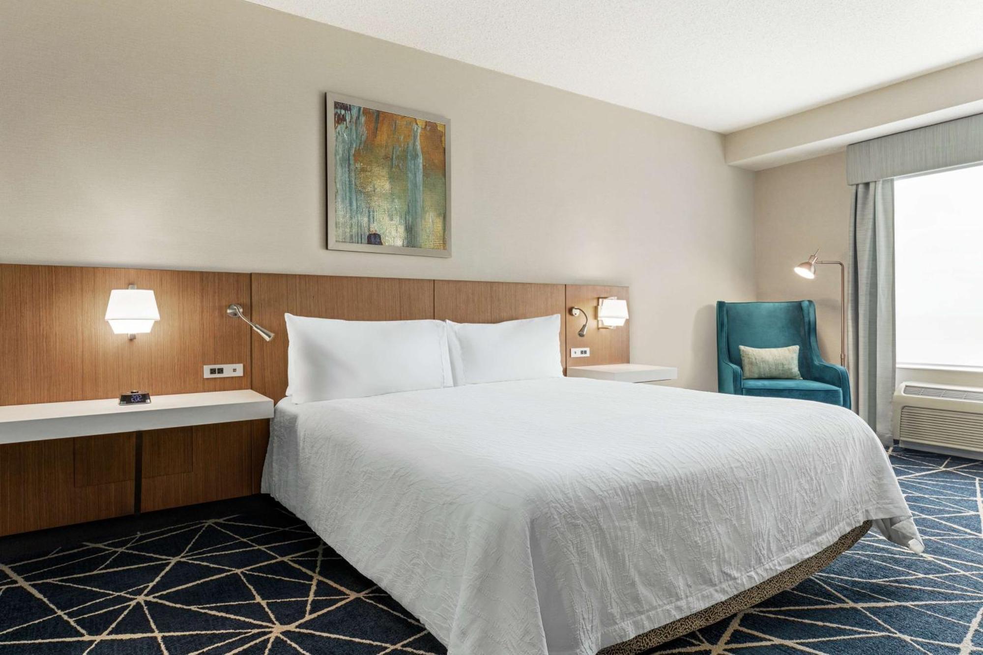 Hilton Garden Inn Kitchener/Кеймбридж Екстериор снимка