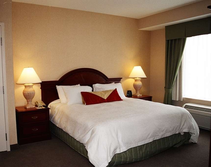 Hilton Garden Inn Kitchener/Кеймбридж Стая снимка