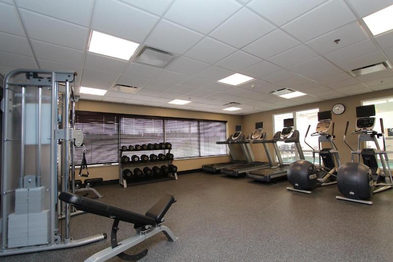 Hilton Garden Inn Kitchener/Кеймбридж Екстериор снимка